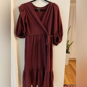 MAX STUDIO V Neck Midi Dress • M